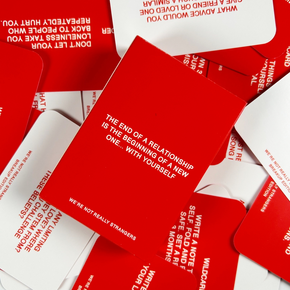 8 Styles WE'RE NOT REALLY STRA - Party Games Best ulasan dan harga